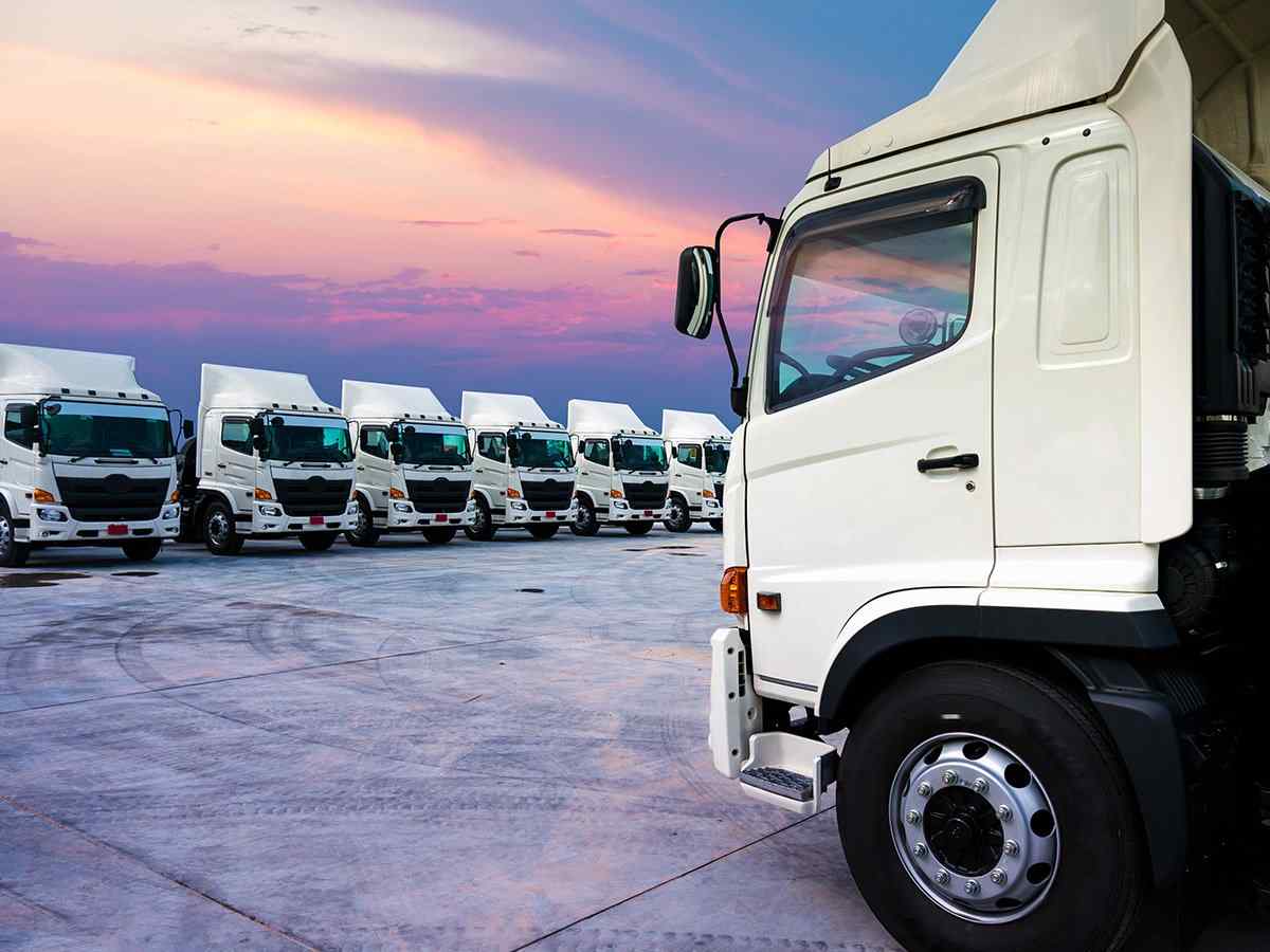 https://quickshiftremovals.co.uk/wp-content/uploads/2017/08/inner_big_trucks_02-2.jpg